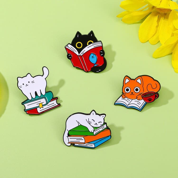 Cat-shaped Original Oil-drop Alloy Brooch