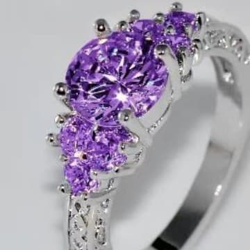 European And American-style Ring With Zircon Inlay