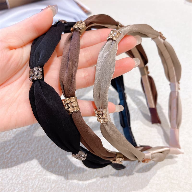 High-end Silk Fabric Hairband With Rhinestones And A Bow Knot