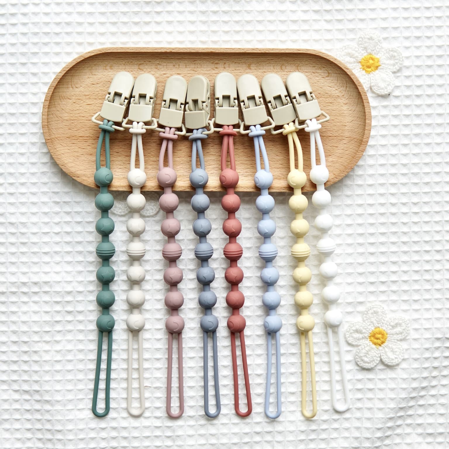 Babys All-in-one Silicone Pore-free Beechwood Pacifier Clip With Anti-loss Chain