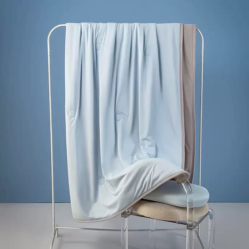 Class A Maternal Infantgrade Cooling Silk Summer Quilt Machinewashable For Single Or Double Beds